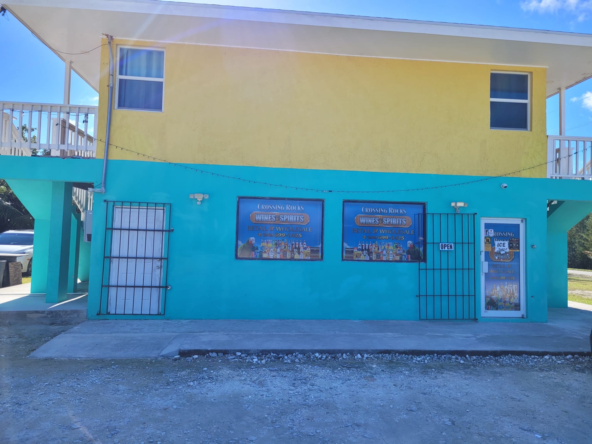 Crossing Rocks exterior